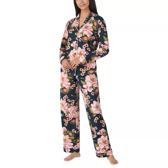 Room Service Ladies' Shawl Collar‎ Pajama Set PJ  Color: Pink (Floral) - Picture 2 of 7